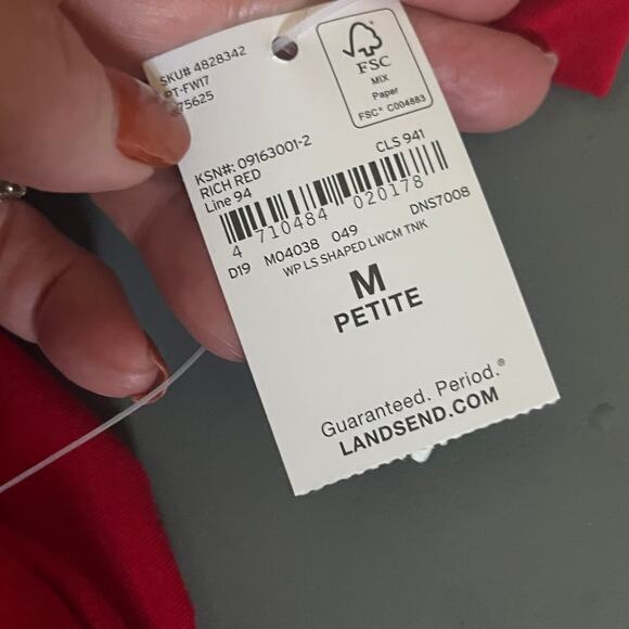 Lands' End NWT Petite Shaped Fit Rich Red Turtleneck Knit Valentine Casual MP - Picture 7 of 7